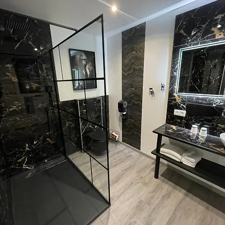 Szálloda Le Beverl'inn 2*