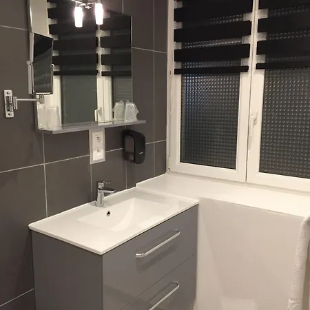 Hotell Le Beverl'inn Flers (Orne)