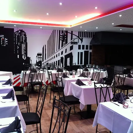 Le Beverl'inn 2* Флер