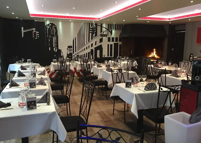 Le Beverl'inn 2* פלר