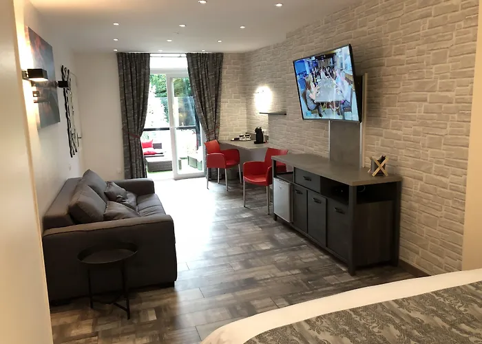 Le Beverl'inn פלר