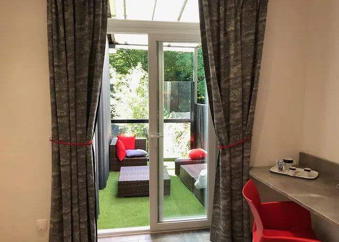 Отель Le Beverl'inn Флер